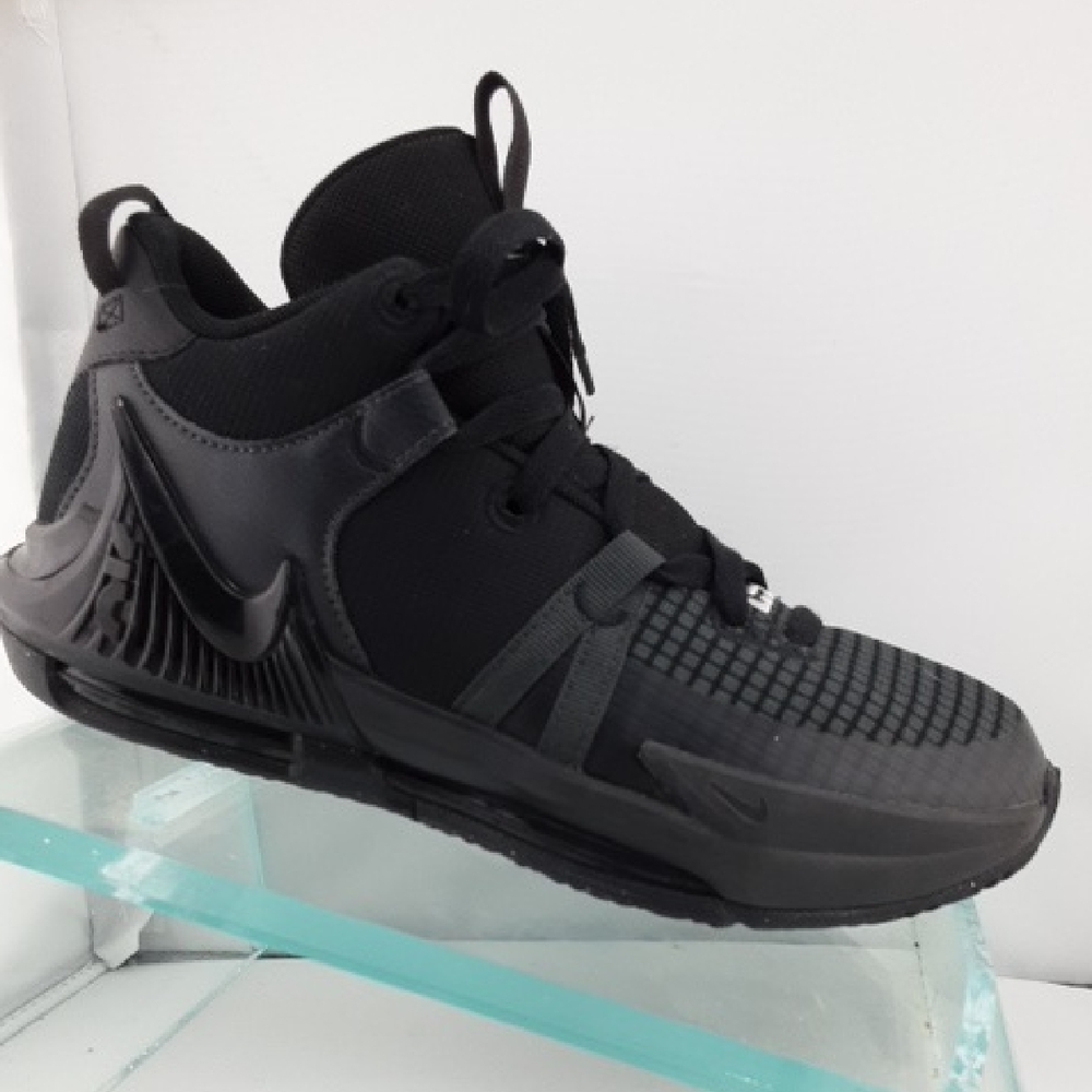 Nike Black Athletic Sneakers